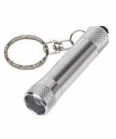 Camping 1x stuks mini zaklamp zilver aan keychain kopen